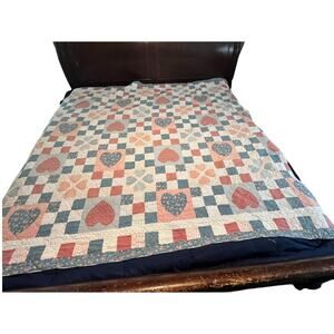 VTG Farmhouse Patchwork Full Size Store Bought Quilt Bedspread Floral Hearts